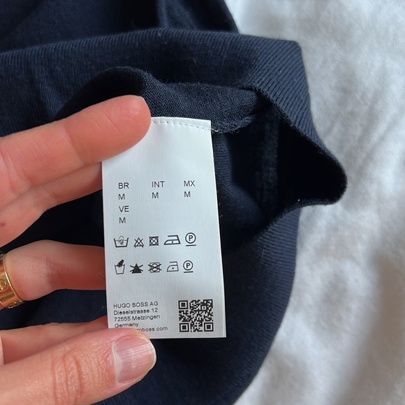 Hugo Boss Merino Wool Top Size M - Picture 5 of 6